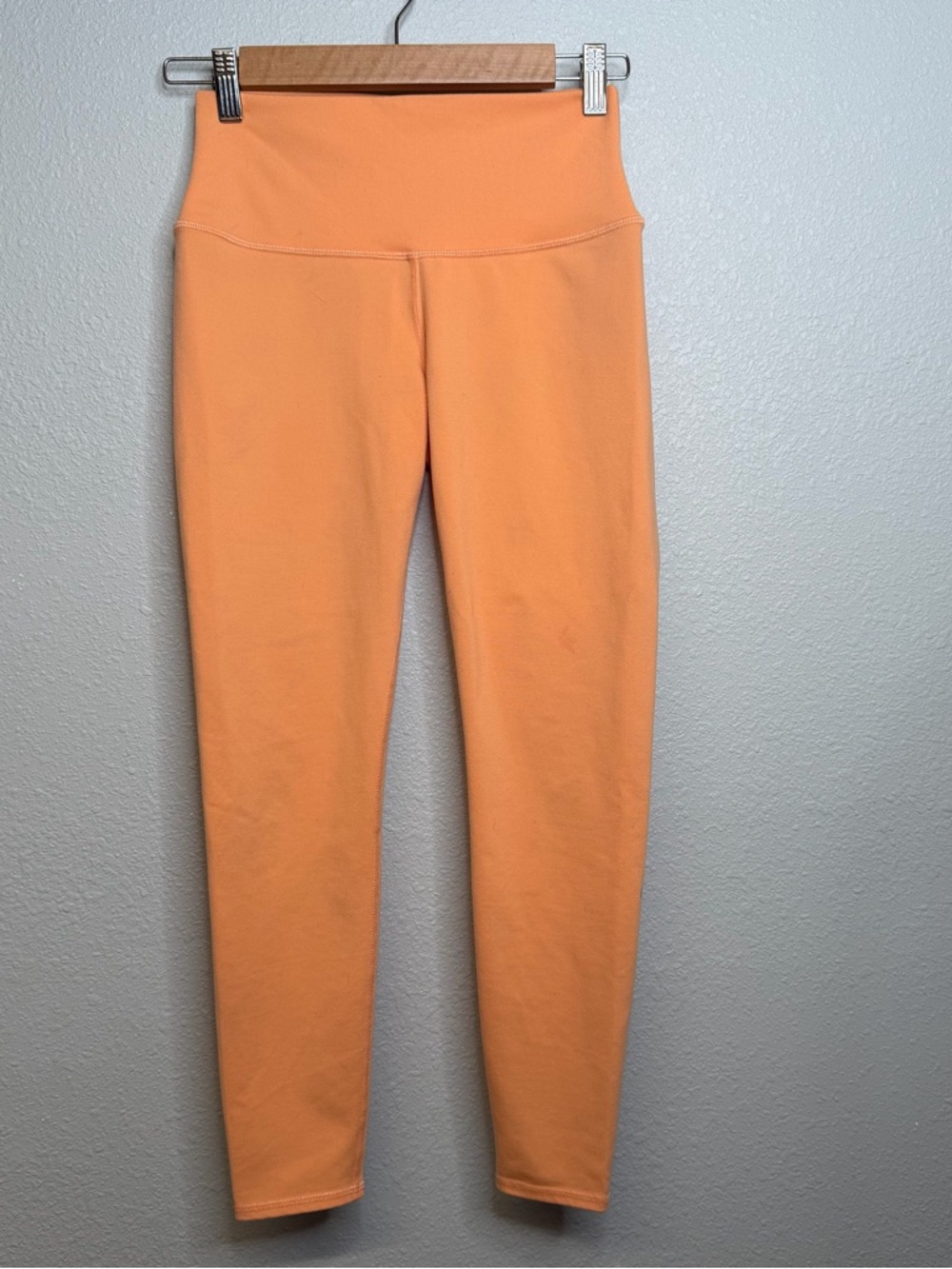 Alo yoga High-Waist Peach Active Leggings Small